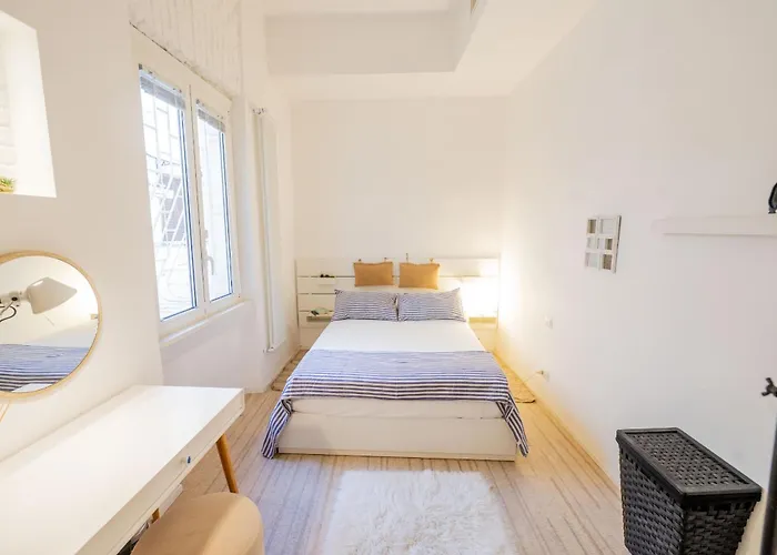 Charming Design In Vibrant Pigneto * Rome