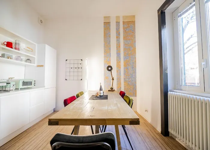 Apartment Charming Design In Vibrant Pigneto *
